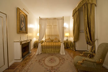 Bed & Breakfast Residenza Napoleone Iii 4*