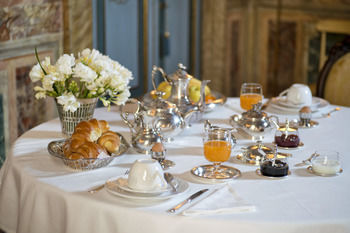 Residenza Napoleone Iii Bed & Breakfast