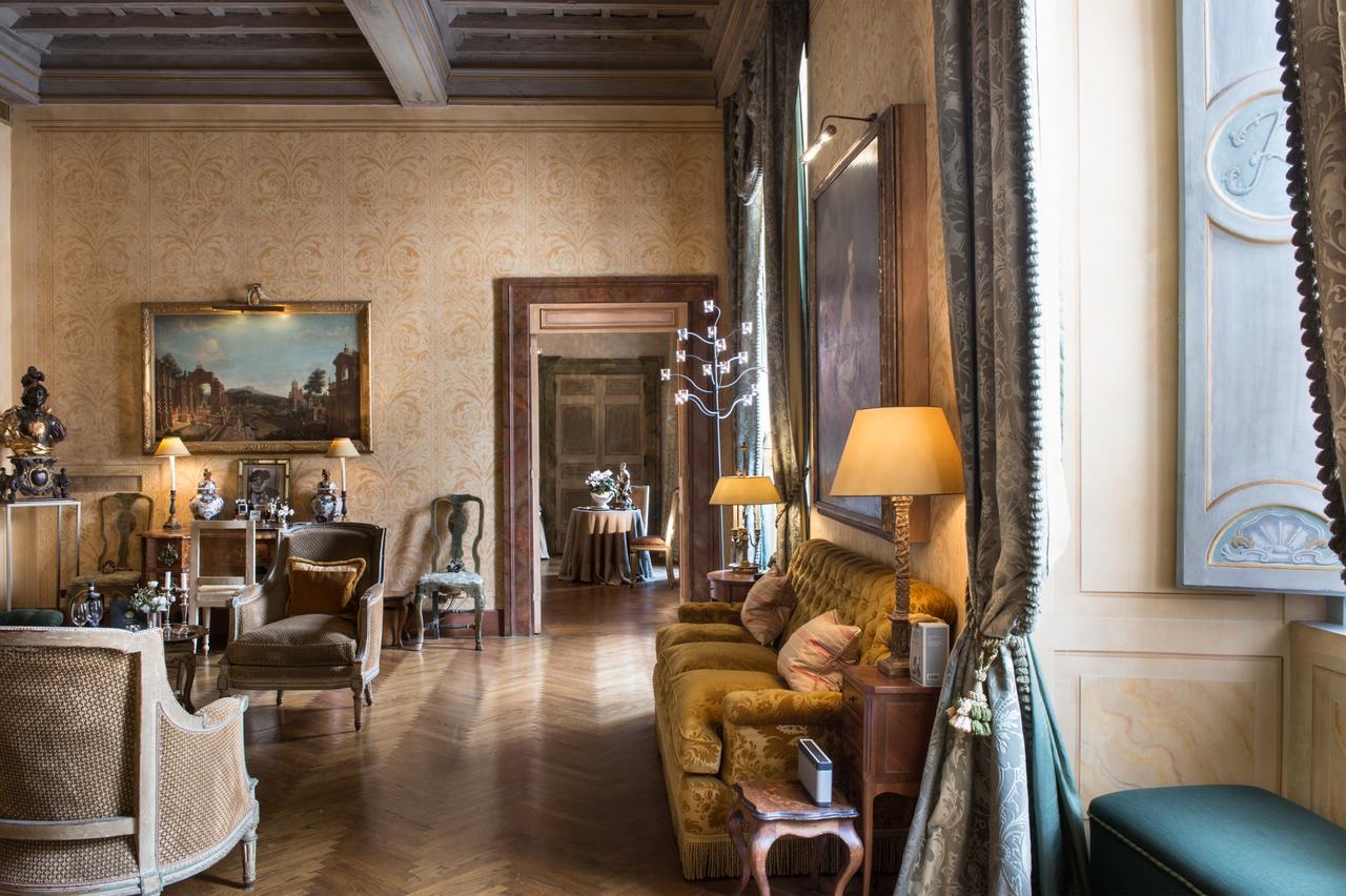 Residenza Napoleone Iii Bed & Breakfast 4*