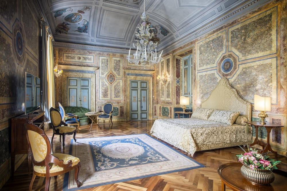 Residenza Napoleone Iii Frühstückspension 4*